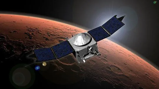 Representación de la sonda MAVEN orbitando Marte. © NASA/GSFC.